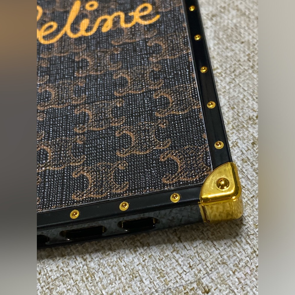 Source Unknown Black and Gold Trunk-Style Phone Case - Picture 10 of 14